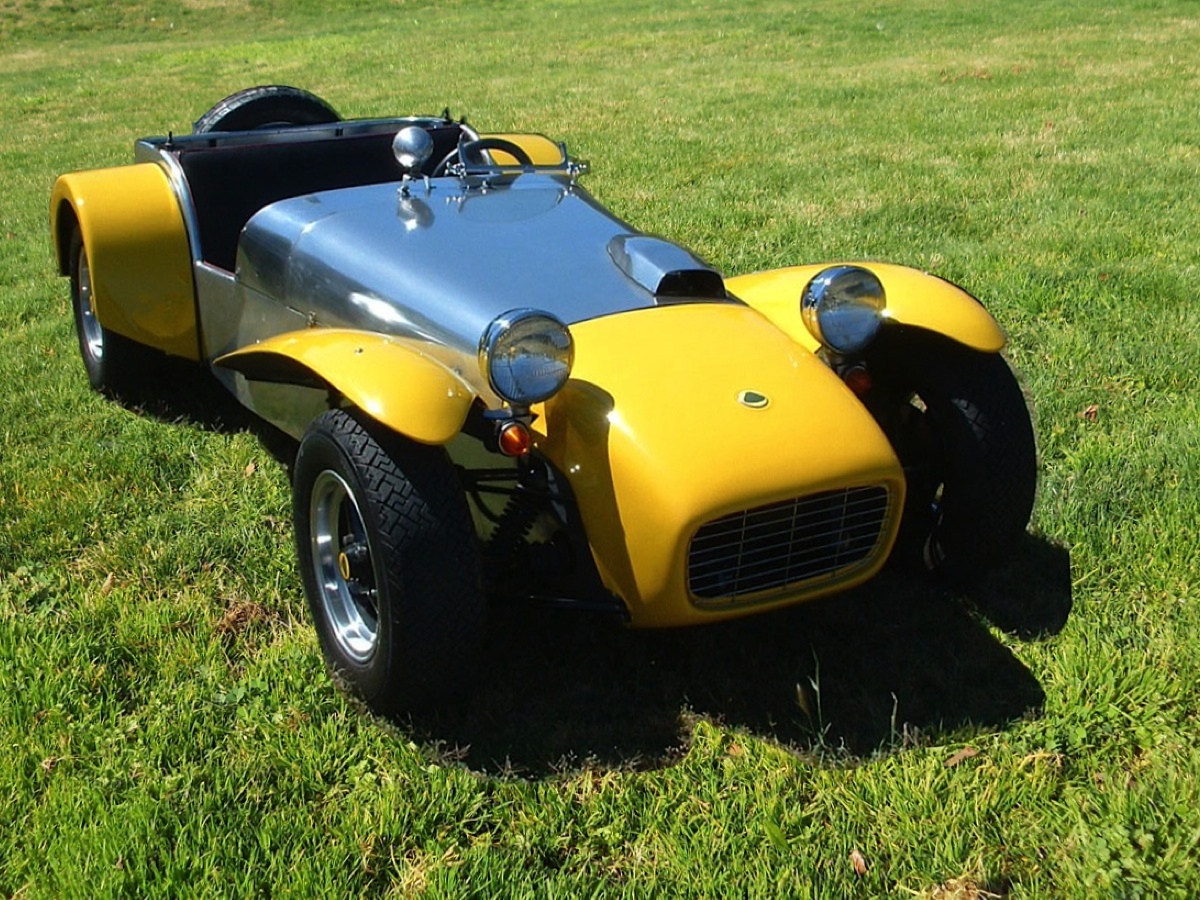SimpleSevens: Nicholas Rosenlicht's Lotus Seven